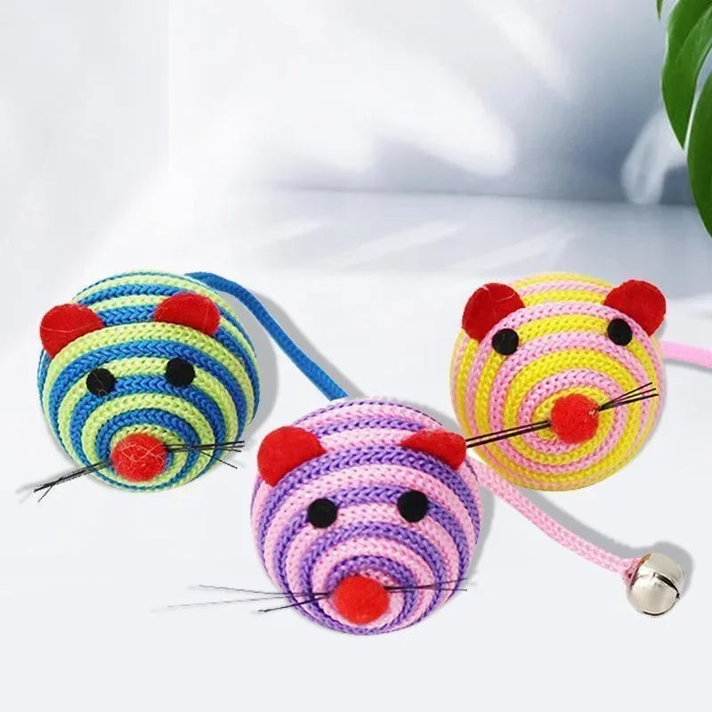 Katzenspielzeug Maus mit Glocke – Interaktives Beiß- & Spielzeug, Robust & Zufällige Farbe
